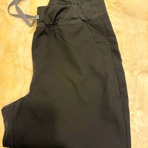 FIGS black scrub pants